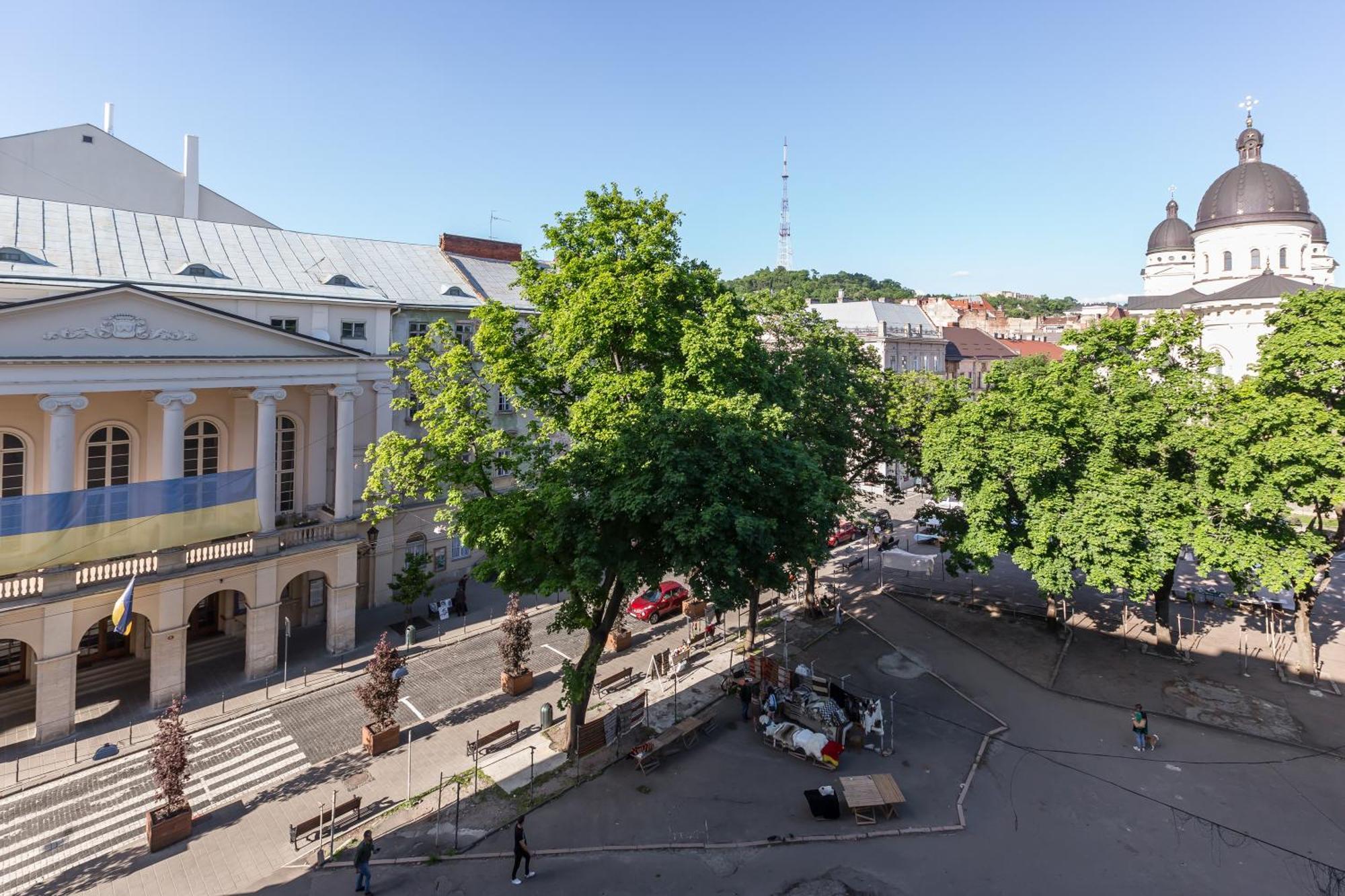 Квартира Віп В Центрі На Вулиці Проспект Свободи 22 Біля Оперного Театру Біля Вернісажу Lviv Exteriör bild